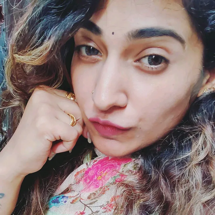 mahikapoor22