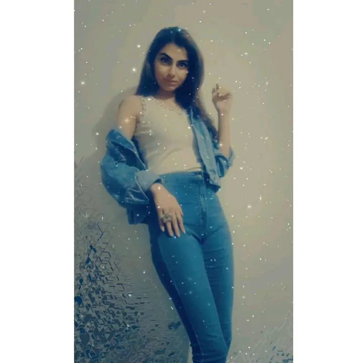 @bhat_farhana