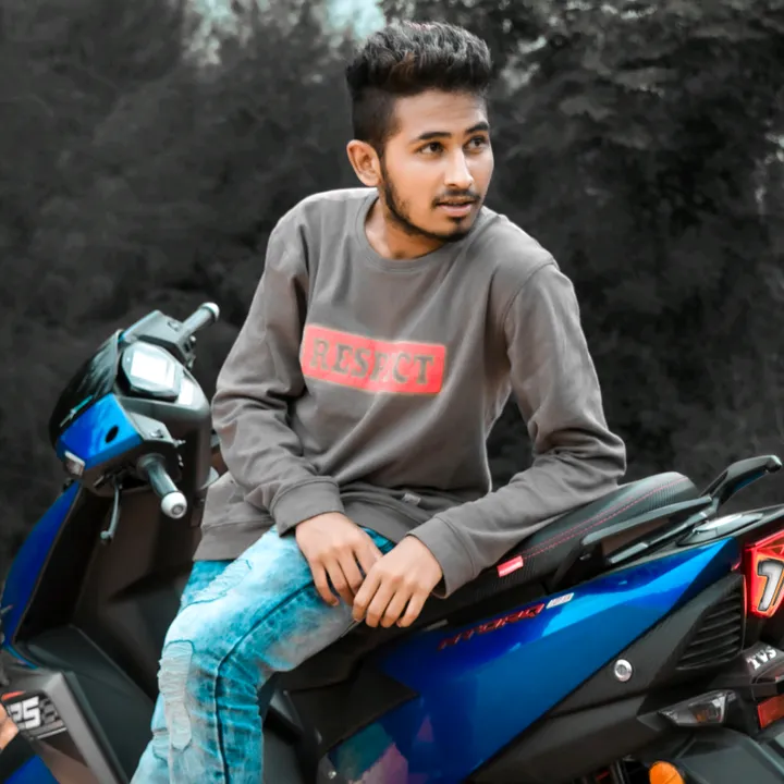 @lucky__gowda004