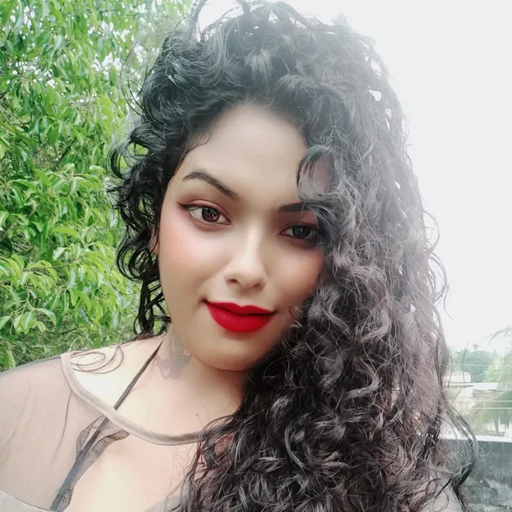 @riyahazari