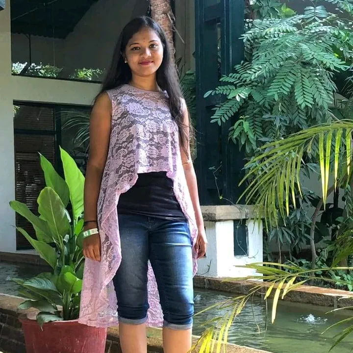 shining_harika