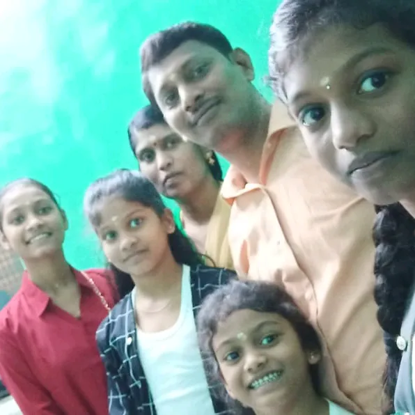 @gunaselvikumar