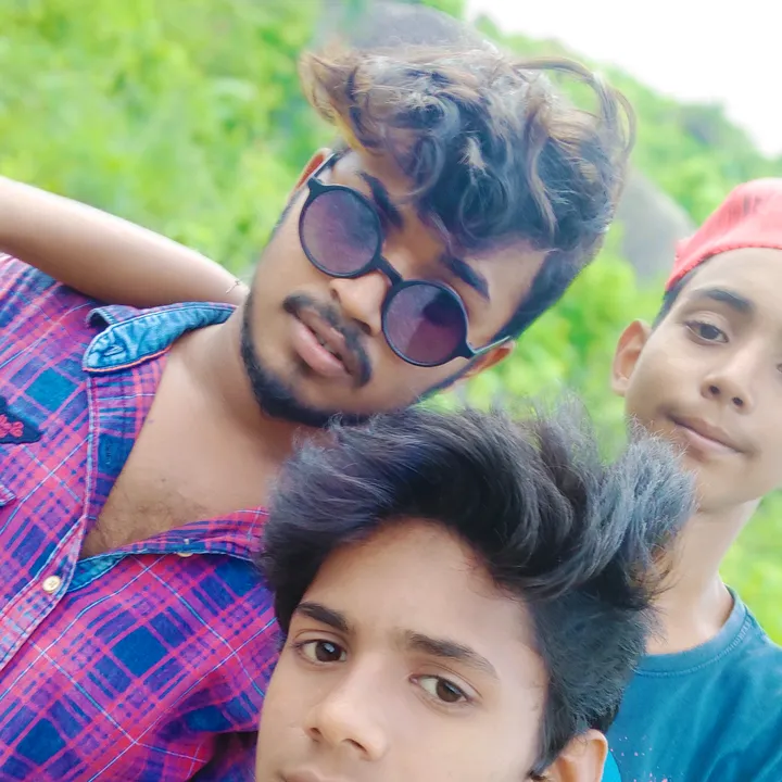 @kanhudora31