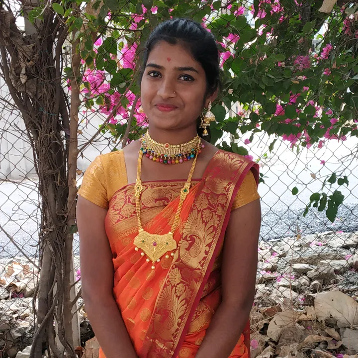 anushri751
