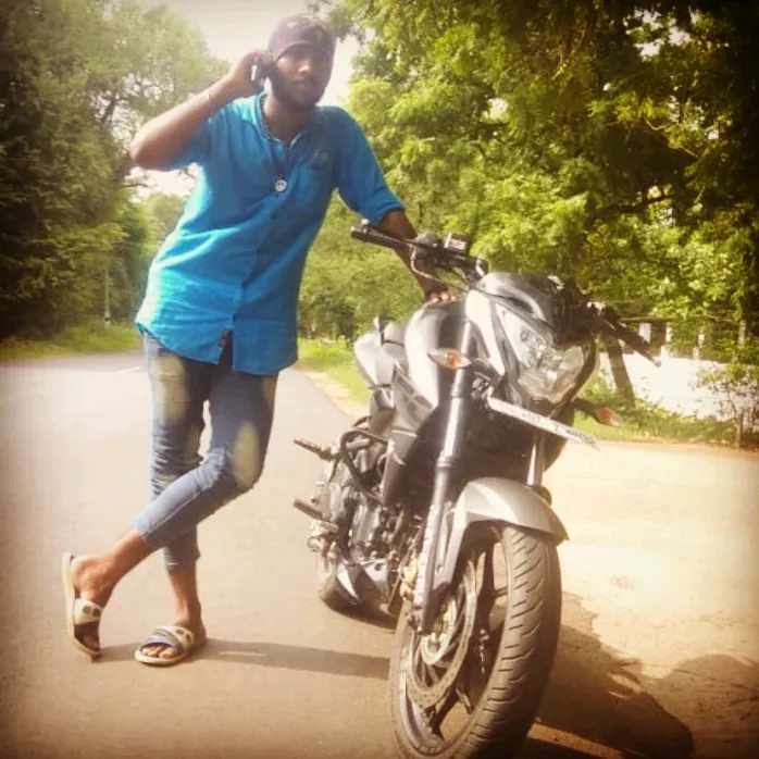 hardik.mani.33