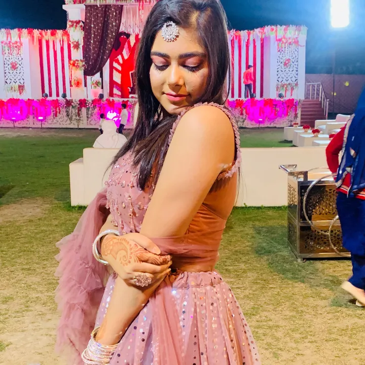 @divya_maan_