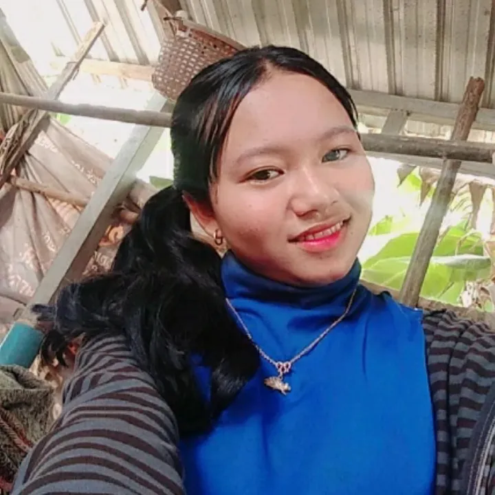 taewaew_natapohn512