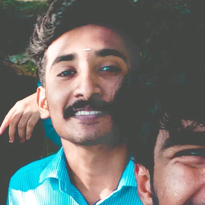 @abhidarkwhite