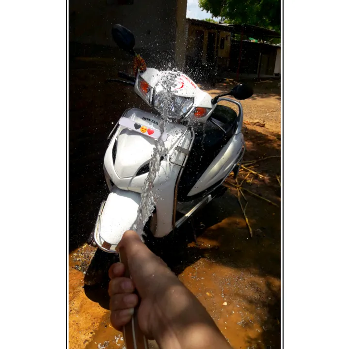 rekha_thakare
