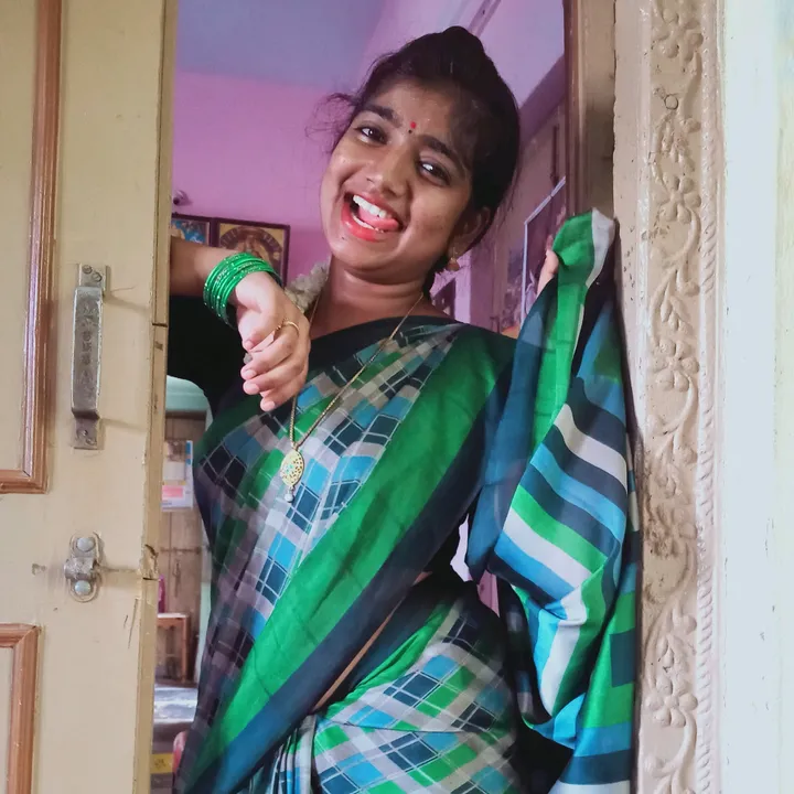 @moms_girl_akhila