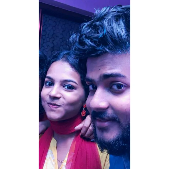 @chithrachithuz