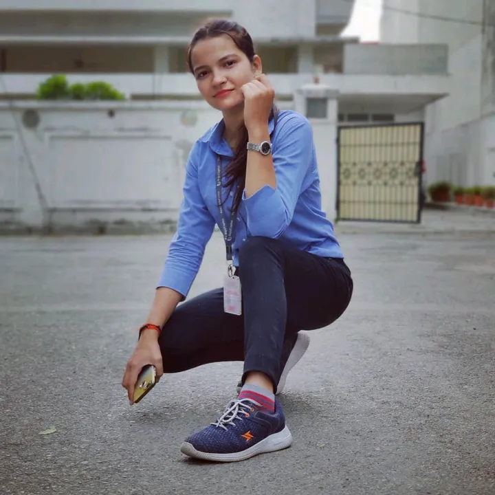 @priyanshi_manral