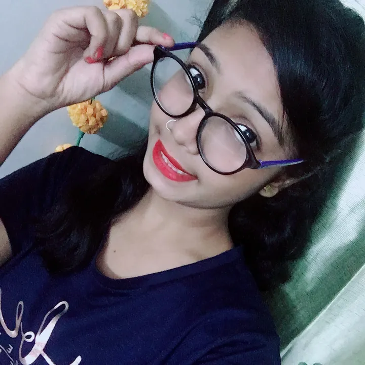 @vania_devanshi