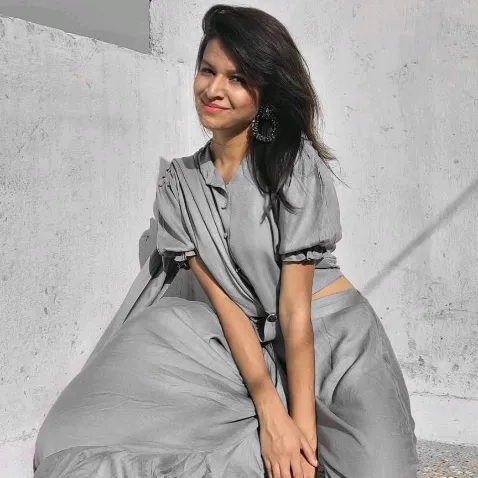 himani_arika