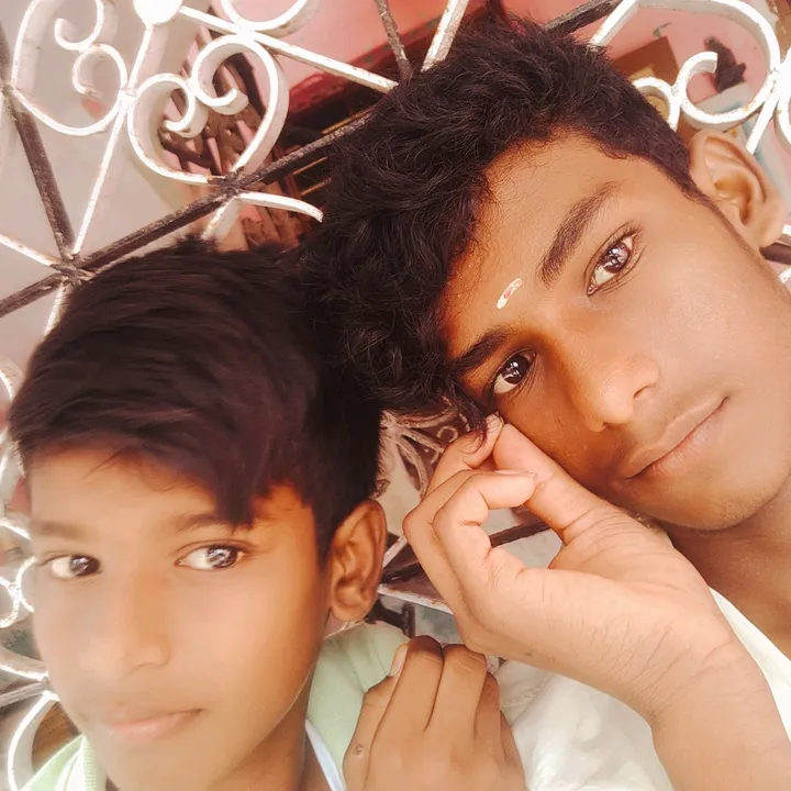 lovelyboylogezh
