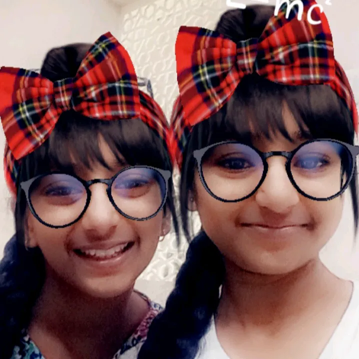 guptasisters2
