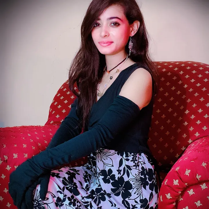 neha_adekar_official
