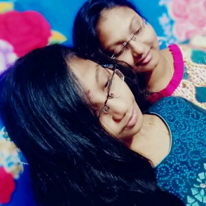 @s_athvika