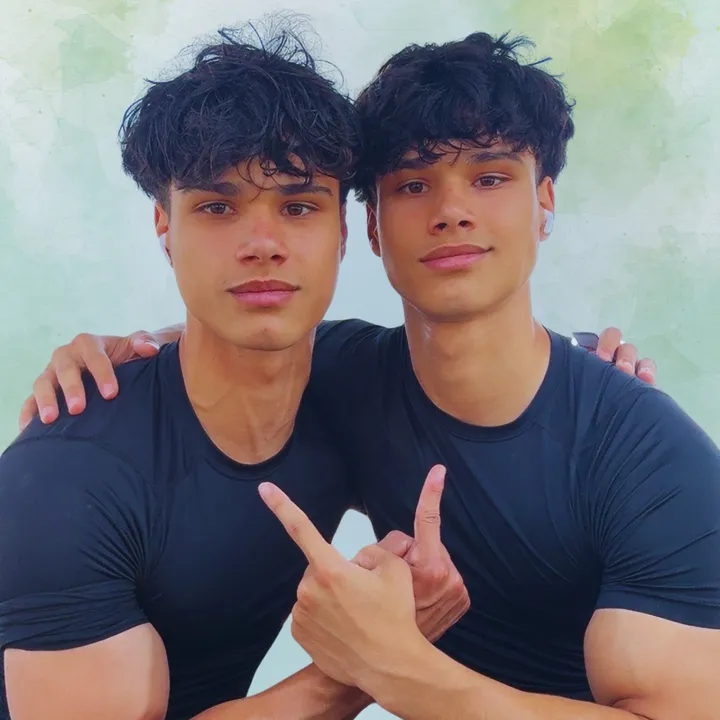 risetwins