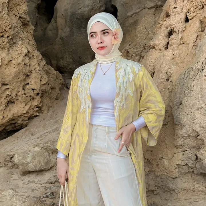 @liana_khalidreal