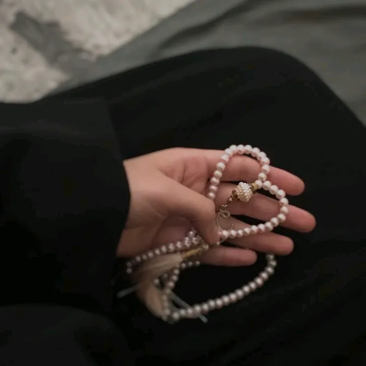 salikha873