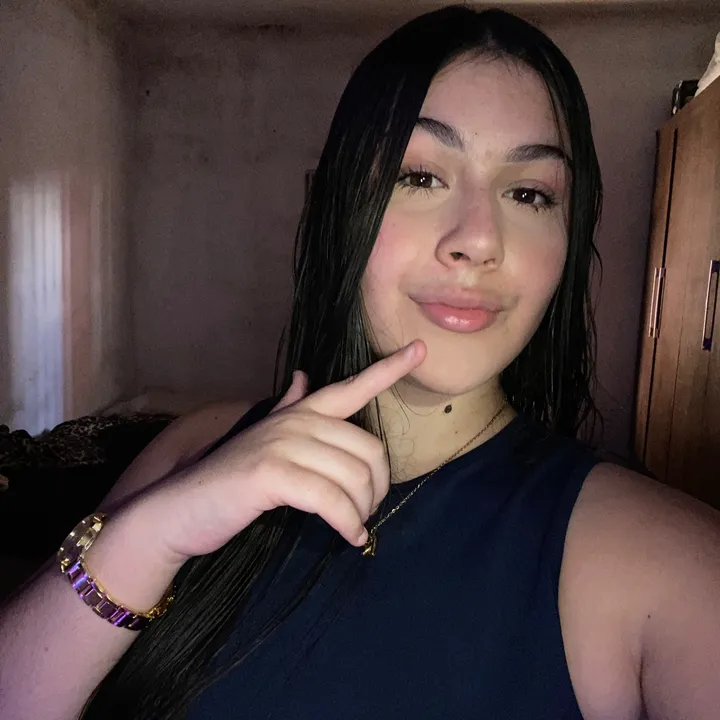 @e.carolliny