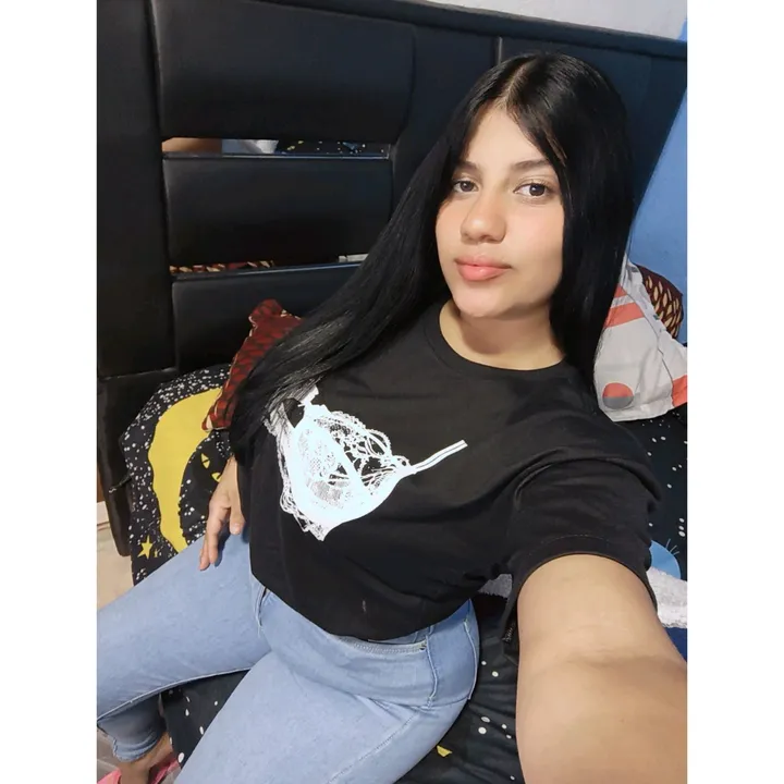 @ariannaz08