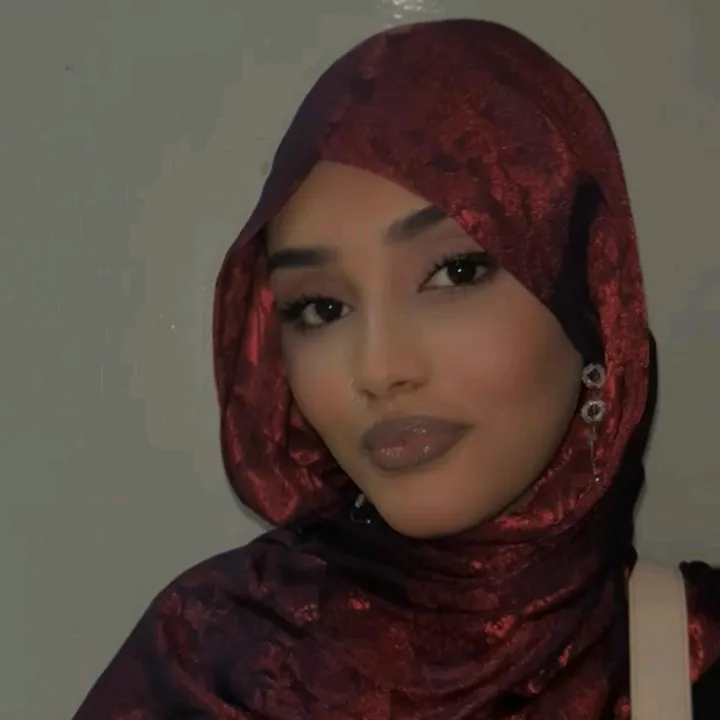 nasriinali.0