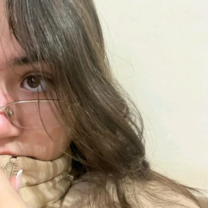 @heloisa_gomessantosi