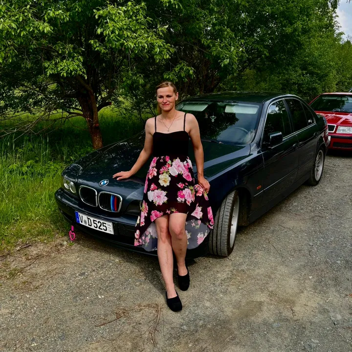 @feli_bmw