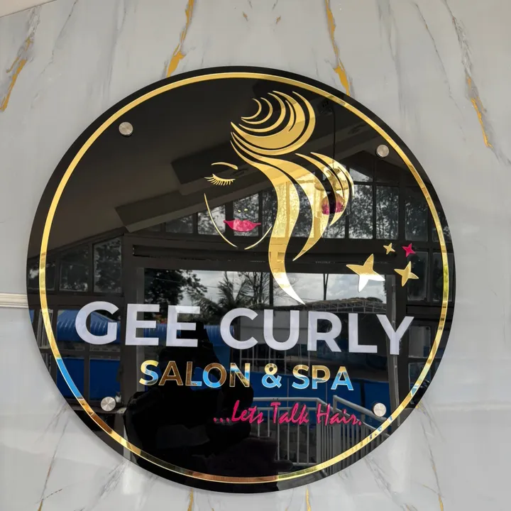 geecurlysalonroysambu