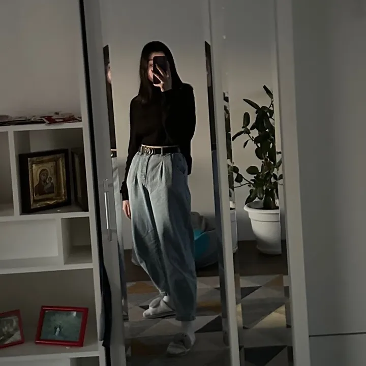 aluxzzzv17