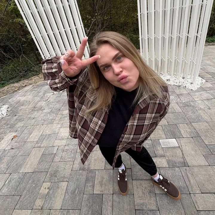 @toniik111