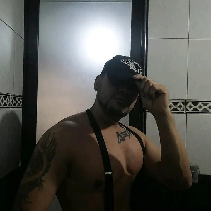 @x.warner