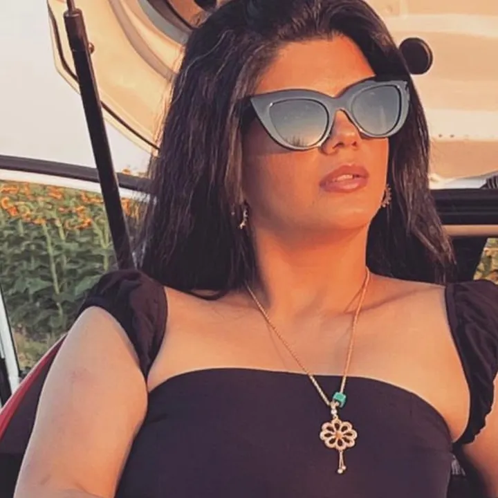 ayten_gozde_04