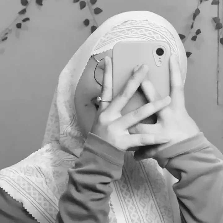 @_hey.putri