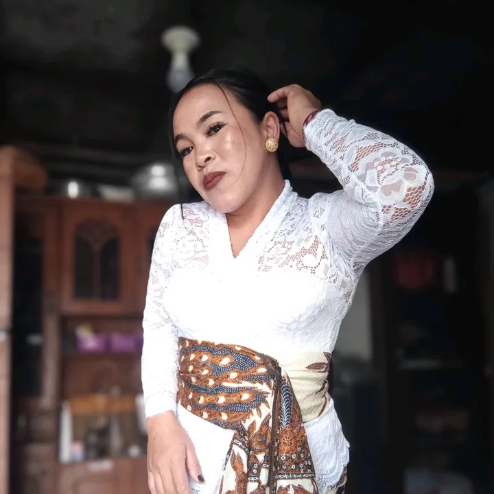 @ni.kadek.suriantini23