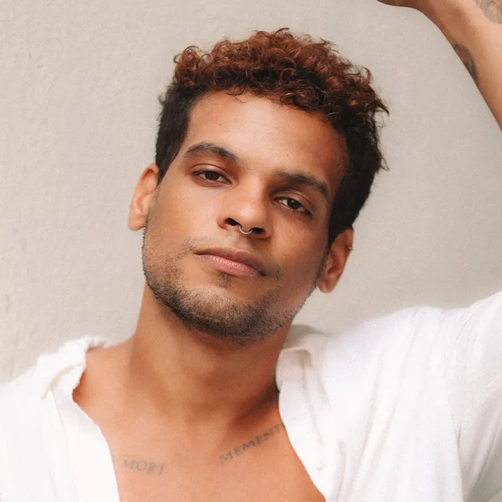 @eguapreto_