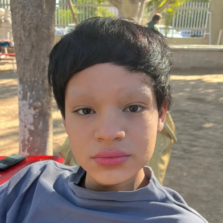 @hombra