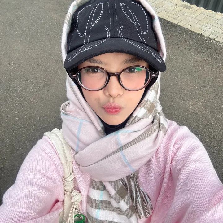 @zhafira_nz
