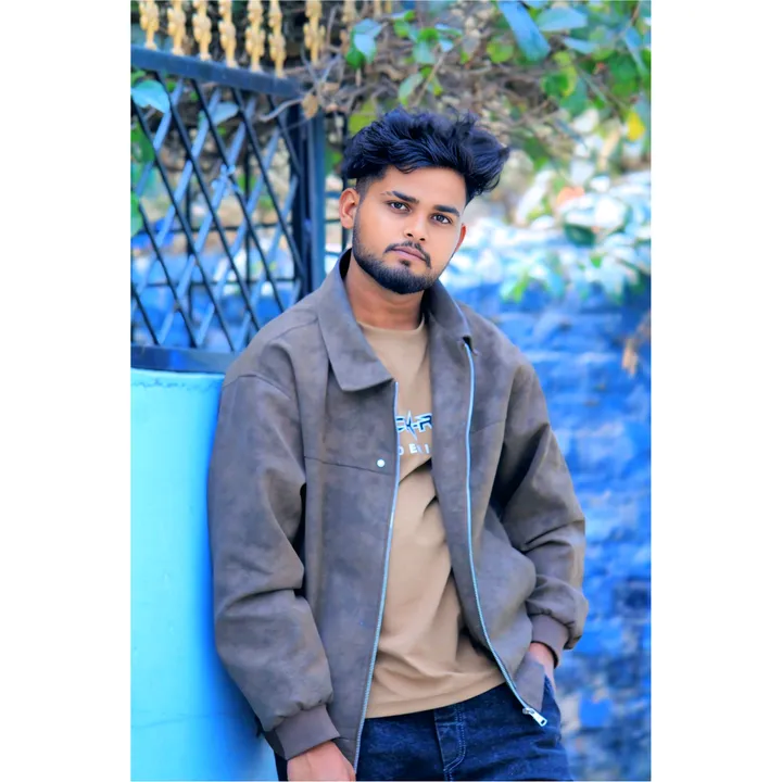 fzs_v4_rider