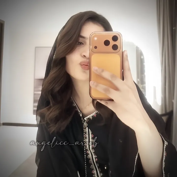 @angelicc_aroobb