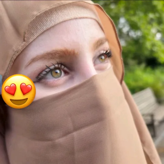 @raja___girl
