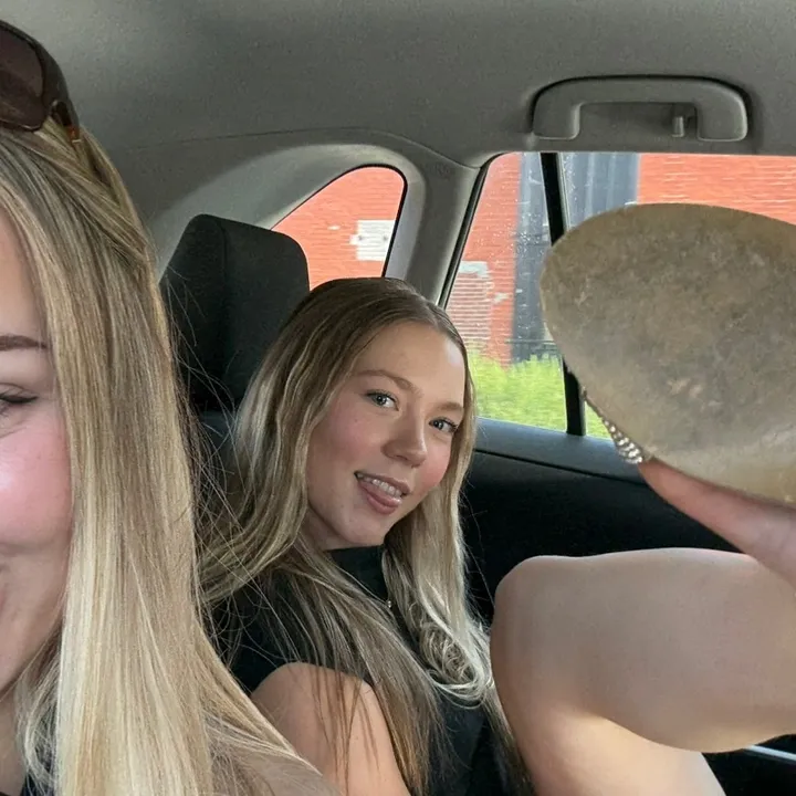 @emyleenoelle