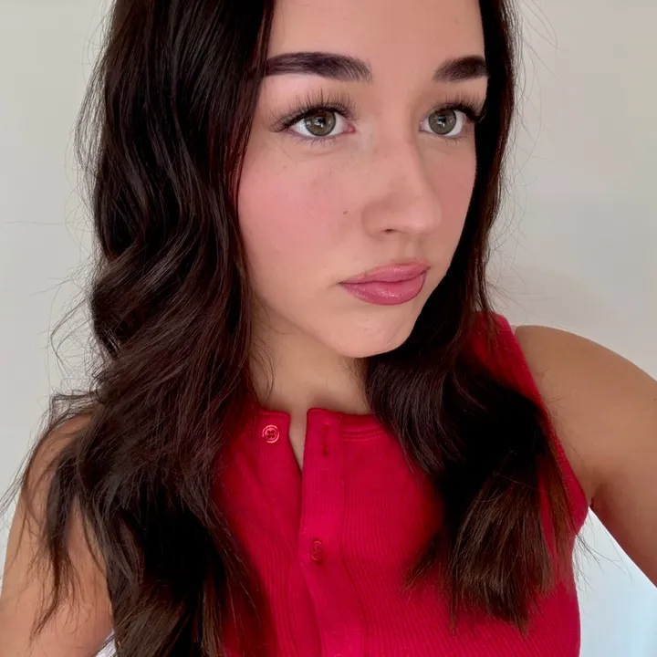 @_jessicaelliott_