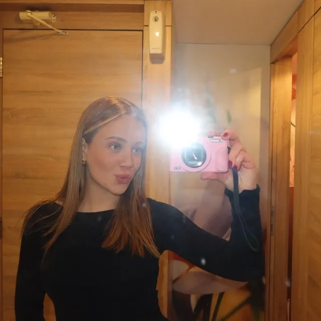 @janajovovicc