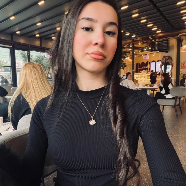 kivircikhellokitty_