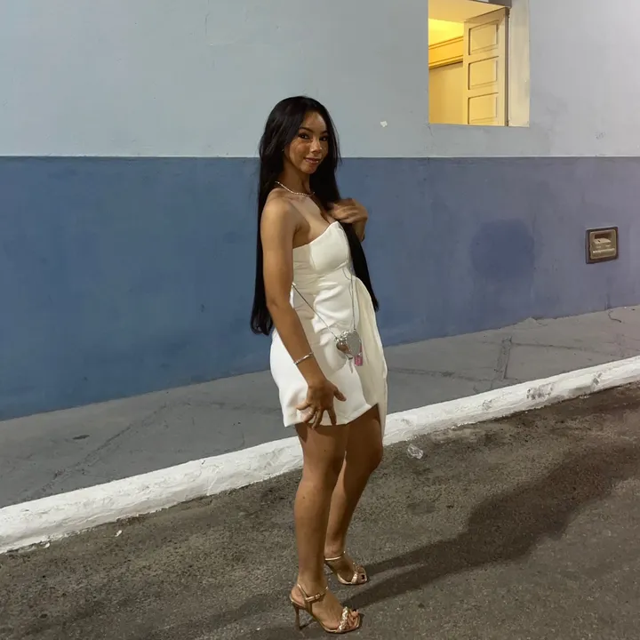 @livia.fernandess3