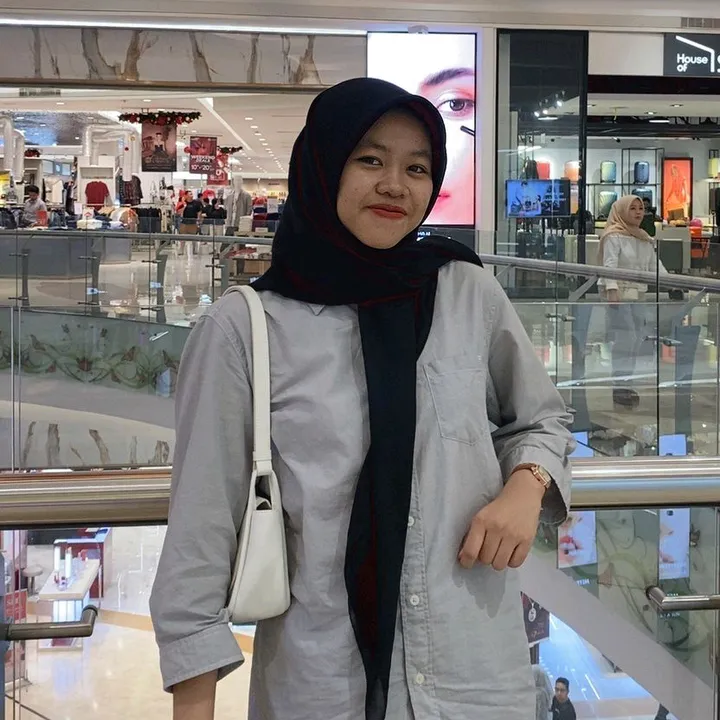 @indhsputri_