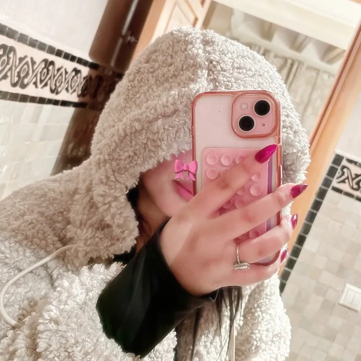 @jihane12y0